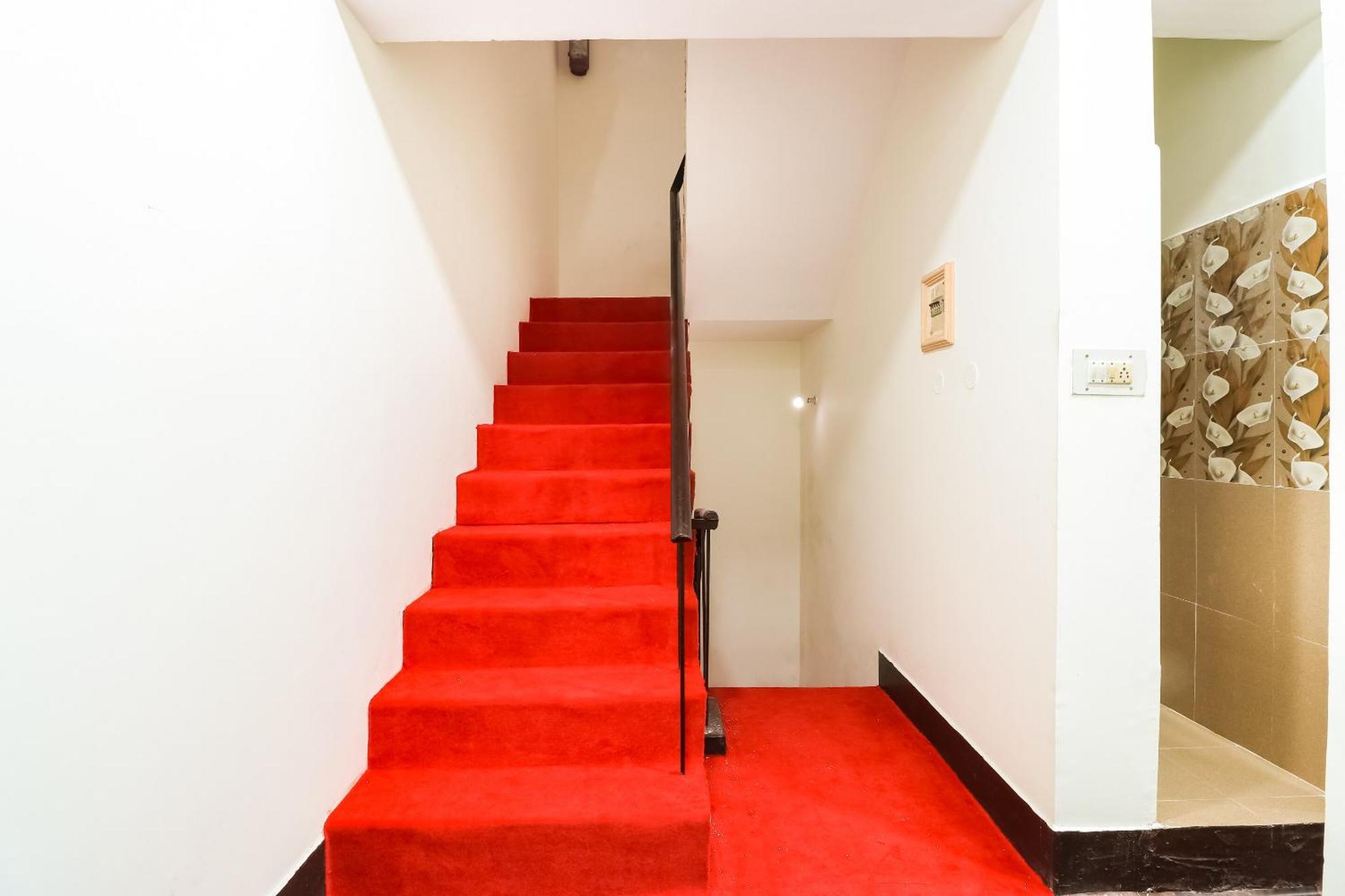 Oyo Hotel Pacifica Near Phoenix United Lucknow Exterior photo