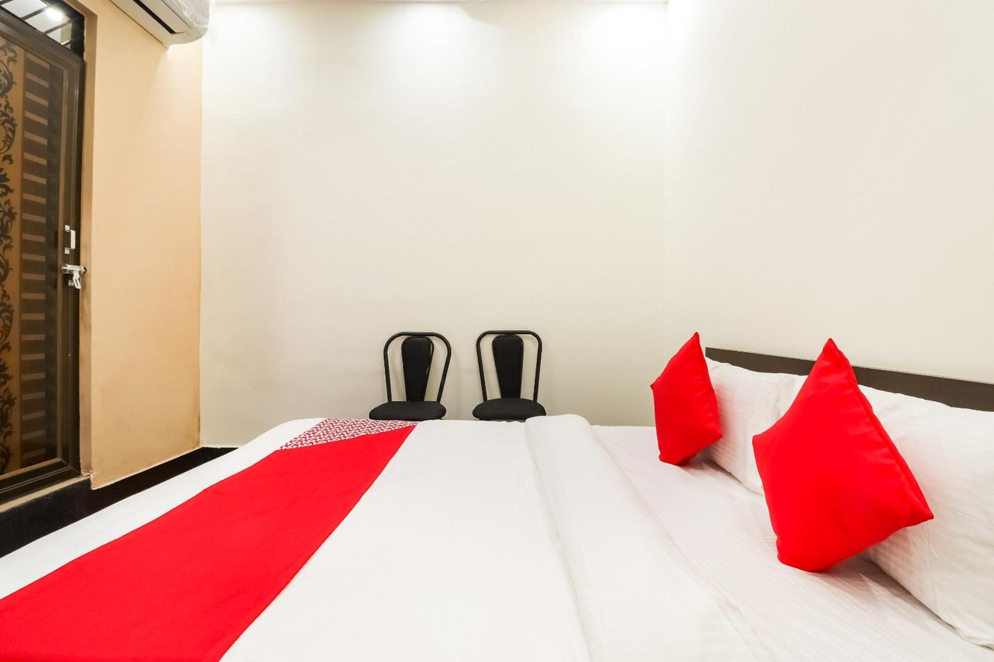 Oyo Hotel Pacifica Near Phoenix United Lucknow Exterior photo