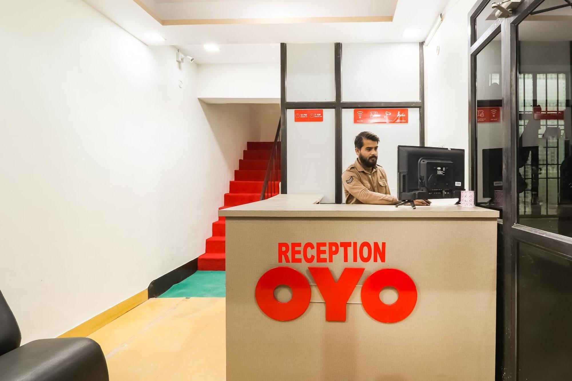 Oyo Hotel Pacifica Near Phoenix United Lucknow Exterior photo