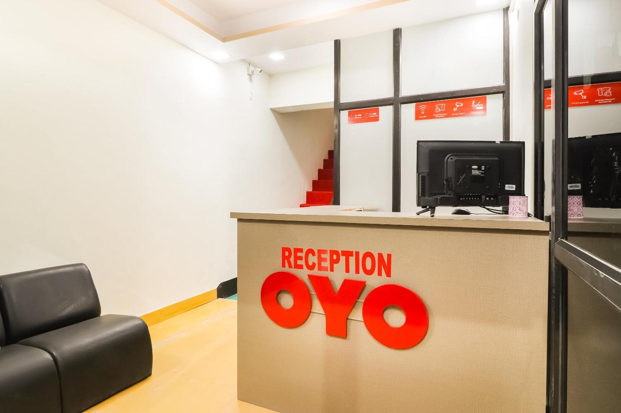 Oyo Hotel Pacifica Near Phoenix United Lucknow Exterior photo